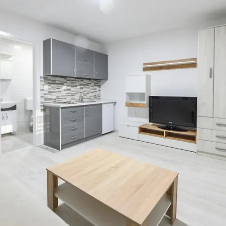 Elem Apartment
